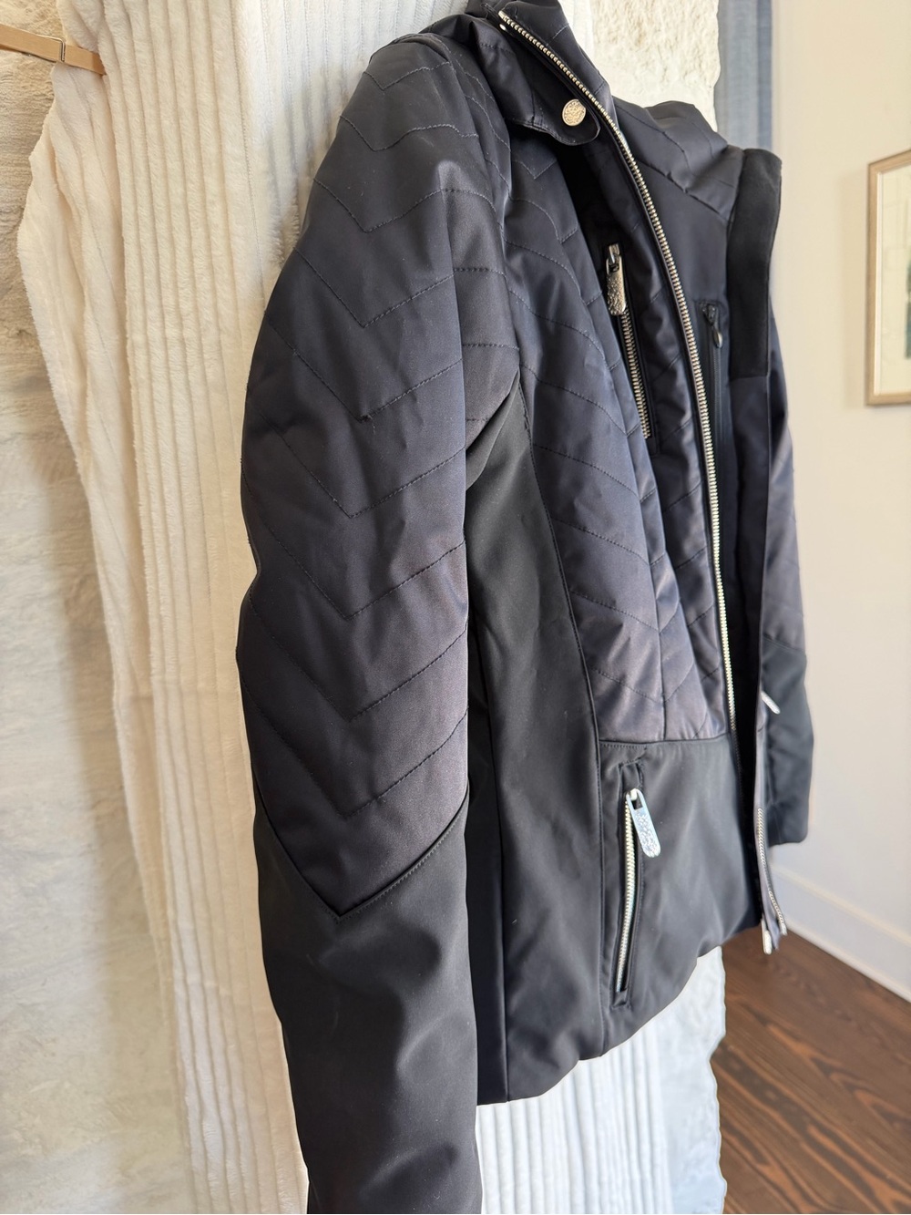 NILS Black Quilted Hooded Utility Jacket - Picture 14 of 14